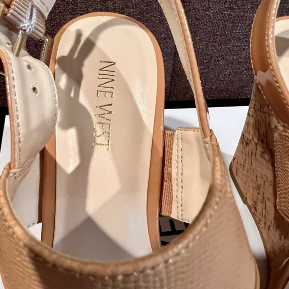 Nine West Cork Wedges - Picture 5 of 16